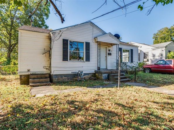 3422  Falls Drive , Dallas Texas 75211