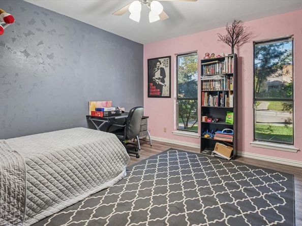 1916  Middle Glen Drive , Carrollton Texas 75007