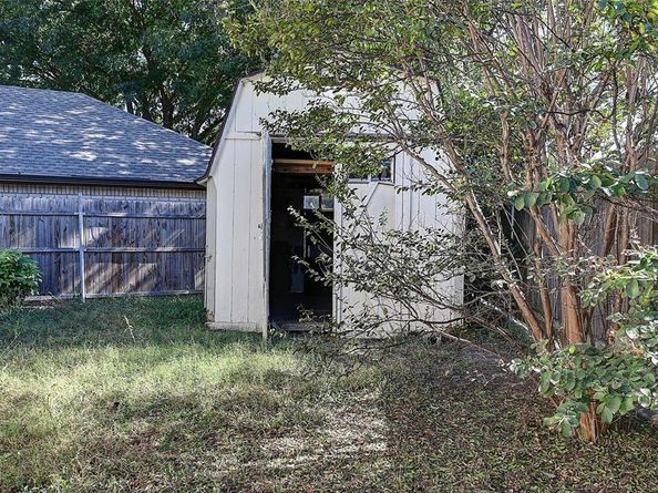 8208  Willow Glen Court , Fort Worth Texas 76134