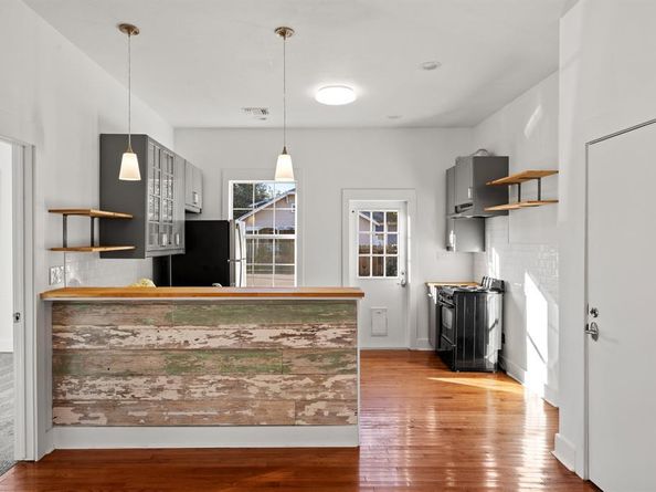 425 S Brighton Avenue , Dallas Texas 75208