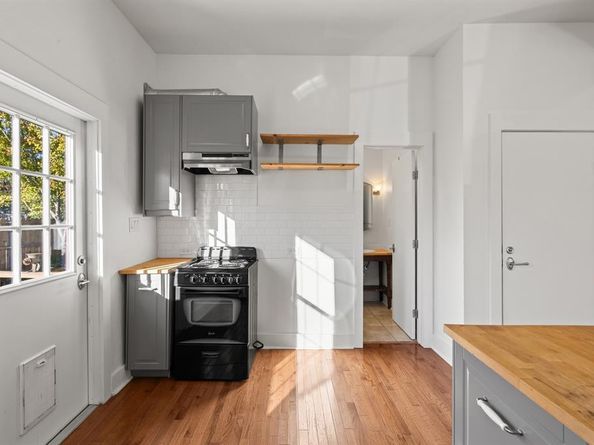 425 S Brighton Avenue , Dallas Texas 75208