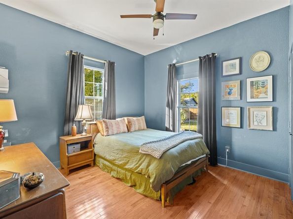 425 S Brighton Avenue , Dallas Texas 75208