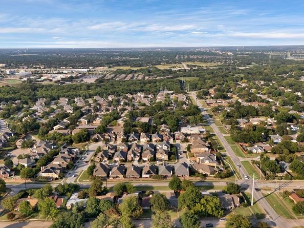 2913  Green Oaks Drive , Garland Texas 75040