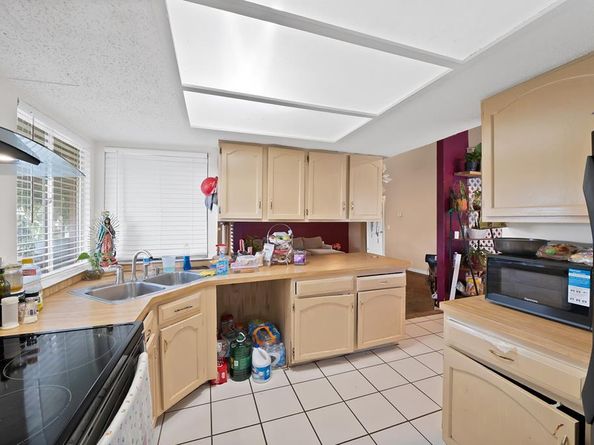 2913  Green Oaks Drive , Garland Texas 75040