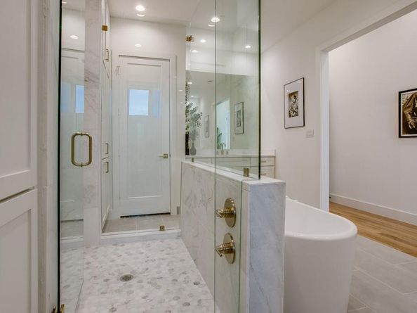 805  Pavillon Street  108, Dallas Texas 75204