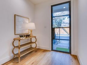 805  Pavillon Street  108, Dallas Texas 75204