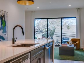 805  Pavillon Street  108, Dallas Texas 75204