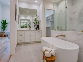 805  Pavillon Street  108, Dallas Texas 75204