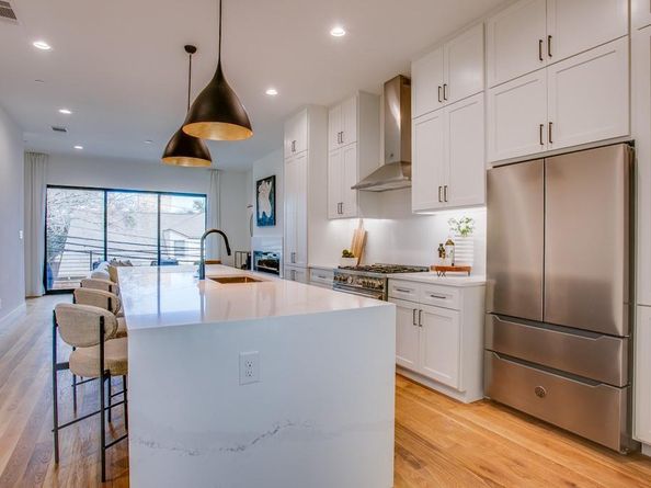 805  Pavillon Street  108, Dallas Texas 75204