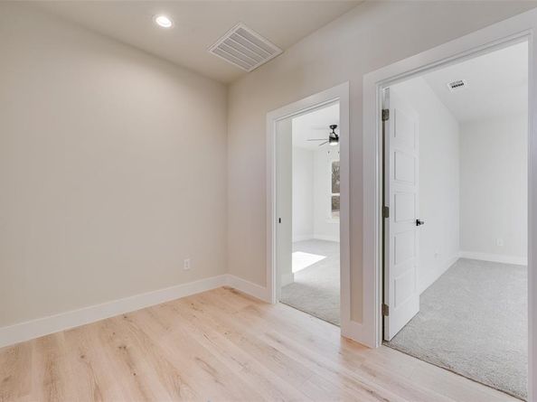 2507  Fatima Avenue , Dallas Texas 75241