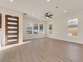 2507  Fatima Avenue , Dallas Texas 75241