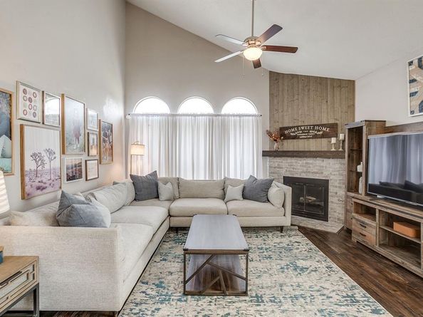 1101  Taylor Lane , Lewisville Texas 75077