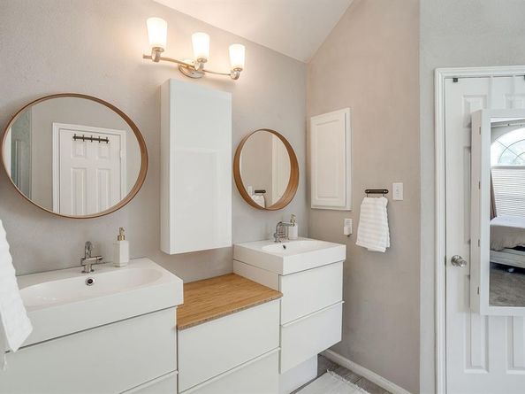 1101  Taylor Lane , Lewisville Texas 75077