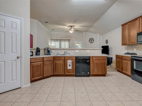 6116  Goldenrod Drive , Denton Texas 76208