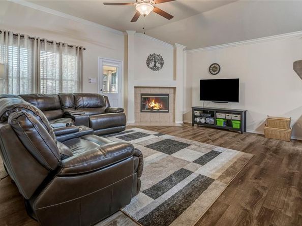 6116  Goldenrod Drive , Denton Texas 76208
