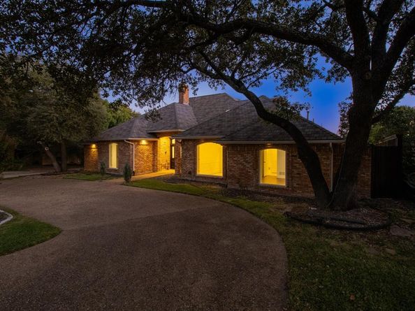 5738  Deseret Trail , Dallas Texas 75252