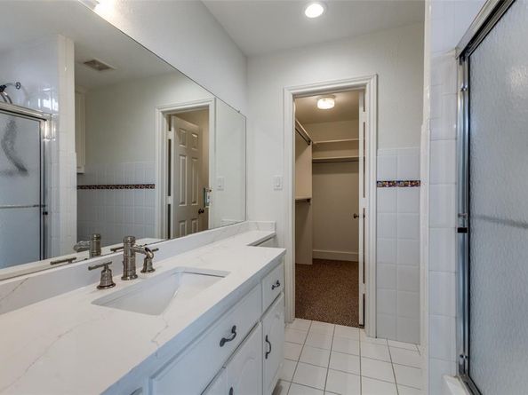 5738  Deseret Trail , Dallas Texas 75252