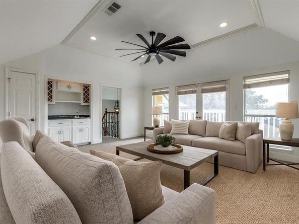 5738  Deseret Trail , Dallas Texas 75252