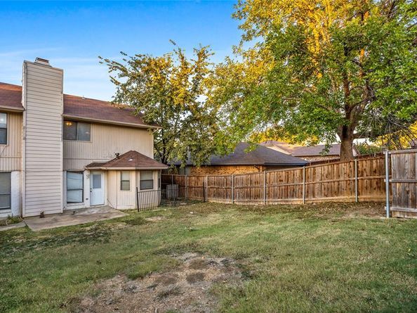 1718  Saint James Drive , Carrollton Texas 75007