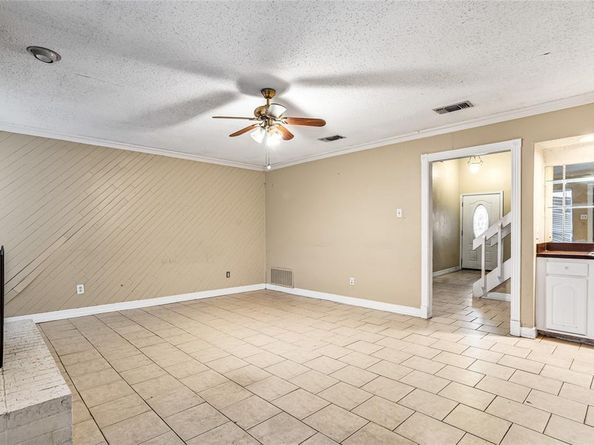 1718  Saint James Drive , Carrollton Texas 75007