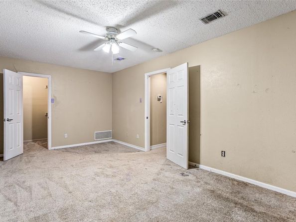 1718  Saint James Drive , Carrollton Texas 75007