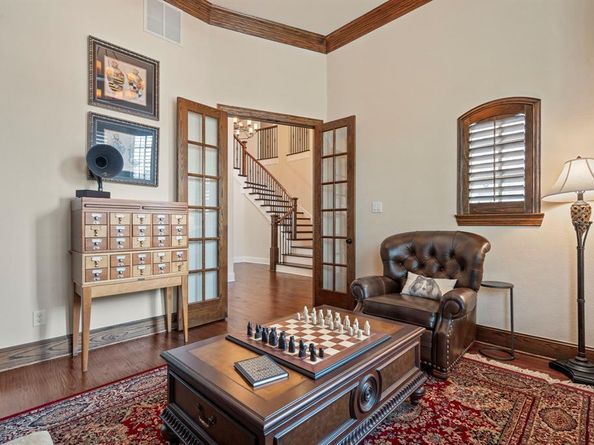 2220  Emerson Lane , Carrollton Texas 75010