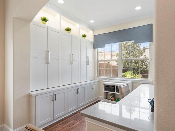 2220  Emerson Lane , Carrollton Texas 75010