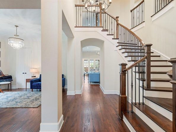 2220  Emerson Lane , Carrollton Texas 75010