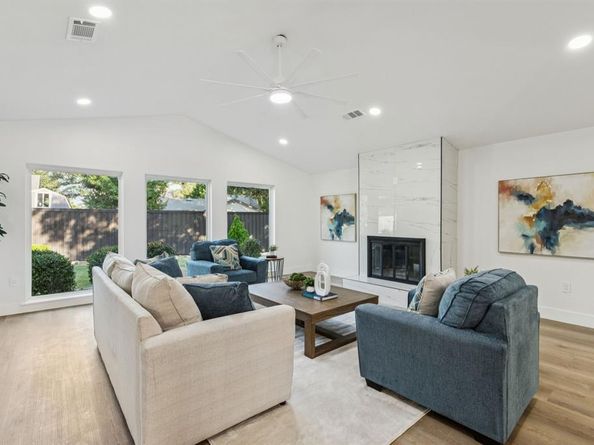 6005  Berry Trail Court , Dallas Texas 75248