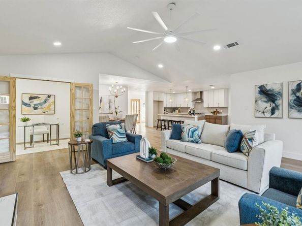 6005  Berry Trail Court , Dallas Texas 75248