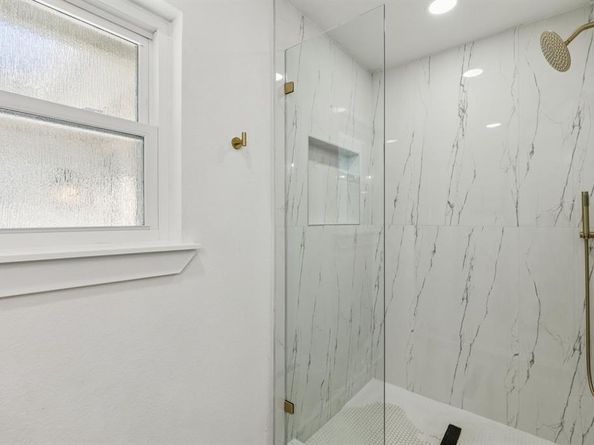 6005  Berry Trail Court , Dallas Texas 75248