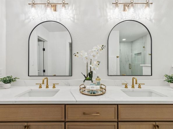 6005  Berry Trail Court , Dallas Texas 75248