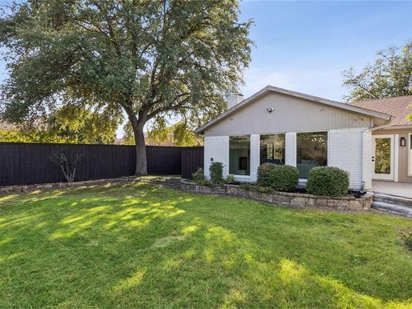 6005  Berry Trail Court , Dallas Texas 75248