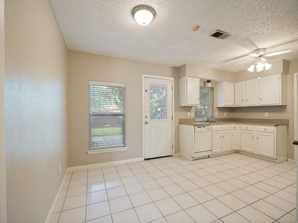 1142  Sicily Drive , Garland Texas 75040