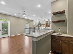 5715  La Vista Drive , Dallas Texas 75206