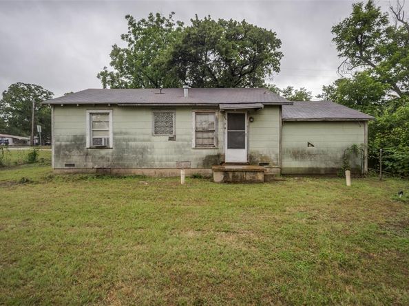 1202  Lindsey Street , Denton Texas 76205