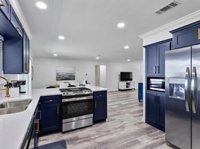 1044  Meadowbrook Drive , Grapevine Texas 76051