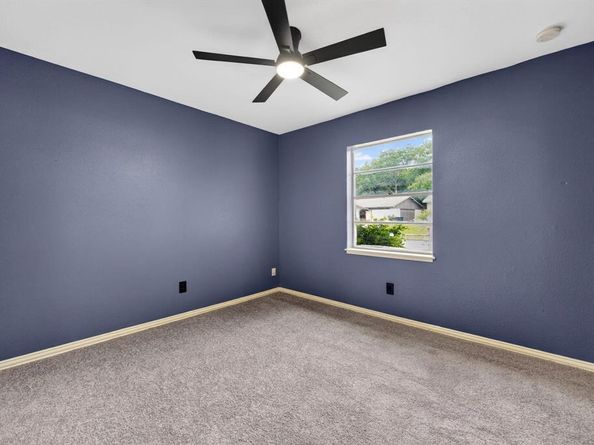 302  Independence Drive , Garland Texas 75043