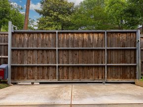 5947  Mercedes Avenue , Dallas Texas 75206