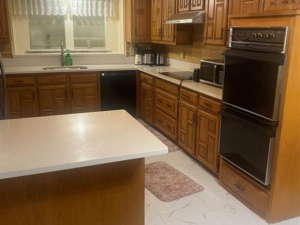 2738  Belmeade Drive , Carrollton Texas 75006