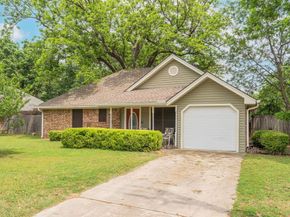 204  Joshua Street , Denton Texas 76209