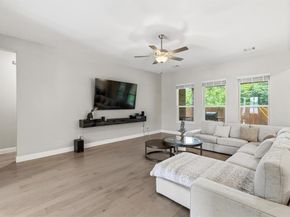 943  Richard Pittmon Drive , DeSoto Texas 75115