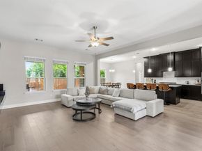 943  Richard Pittmon Drive , DeSoto Texas 75115