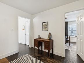 3202  Aster Street , Dallas Texas 75211