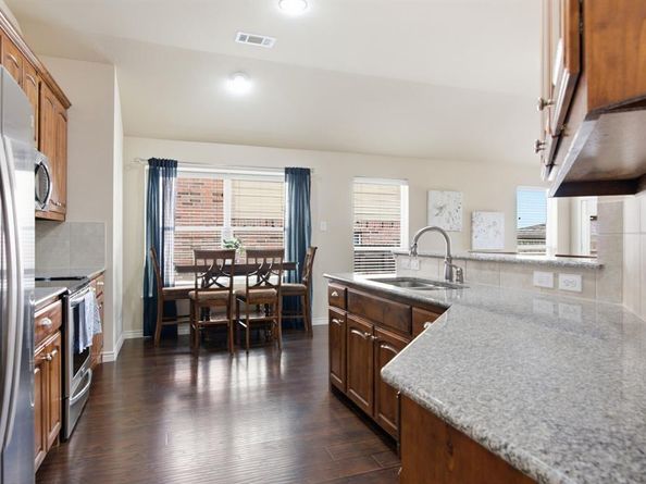 9236  Hunters Court , White Settlement Texas 76108