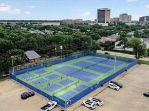 12627  Breckenridge Drive  200, Dallas Texas 75230