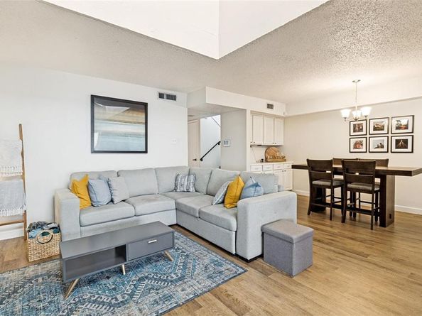 2004  Town Place , Garland Texas 75041