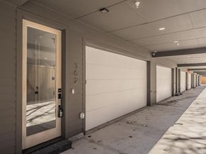 5320  Reiger Avenue  106, Dallas Texas 75214