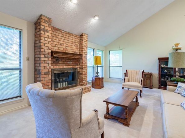 1525  Inverness Road , Mansfield Texas 76063