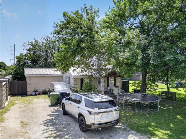 218  Barger Street , Garland Texas 75040